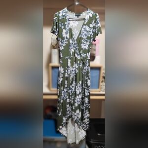 Fortune&Ivy Flor Wrap Dress